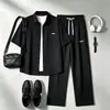 Novo Conjunto de Verão Masculino 2025 Camisa de Manga Curta de Verão Toque de Alto Padrão Conjunto Completo de Roupa de Verão