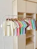 Conjunto de Verano para Niñas Estilo Coreano Camiseta de Manga Corta y Shorts Dos Piezas Color Sólido Estampado Casual Ropa Infantil Nueva Ropa de Verano para Niños