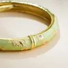 Pulsera de Oro 14K Cloisonné Nueva Chinoiserie Esmalte Flor de Goteo de Aceite Colorida Pulsera de Apertura de Primavera Pulsera Chinoiserie