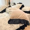 Estilo Hepburn Conjunto de Cama de Veludo Cotelê Francês Quatro Peças Capa de Edredom Leite Lençóis de Cama Conjunto de Três Peças Renda de Coral Espessada Inverno
