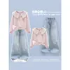 Conjunto da Moda para Crianças Maiores 2026 Primavera/Outono Novo Doce e Fofo Conjunto de Duas Peças: Moletom de Manga Longa e Calça Wide Leg com Estampa de Estrelas