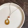 Novo Colar Pingente Anel de Pedra Âmbar Estilo Chinês Feminino Estilo Étnico Retro Corrente Longa para Suéter Nicho Versátil Corrente para Clavícula