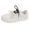 Tênis Planos Brancos Novos Outono 2025 Esportivos Casuais Modernos Moda Bico Redondo Sapatos de Corrida Sapatos de Treinamento Alemães para Mulheres