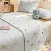 Cubrecama de Felpa de Leche de Algodón Puro Simple Pieza Única Universal Cuatro Estaciones Sábana Acolchada 100% Algodón Tatami Protector de Colchón Antideslizante