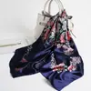 Oferta Especial Seda de Hangzhou Sedas y Satines Bufanda Cuadrada Grande de 90 cm Bufanda de Seda Simulada Bufanda Versátil para Mujer Chal Delgado de Primavera y Otoño Protección Solar