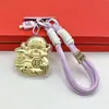 Moda Versátil Hazte Rico Inmediatamente Tesoro Princesa Por Favor Hazte Rico Llavero Creativo Colgante para Bolso Artículo de Moda