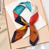 Pañuelo cuadrado pequeño de 70x70cm pañuelo de seda para mujer Primavera Otoño Invierno combinación con camisa decoración profesional pañuelo protector del cuello pañuelo fino