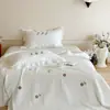 Estilo feminino coreano dupla face 60s algodão puro lavado à areia acolchoado com enchimento bordado com renda colcha conjunto de três peças capa de kang macia