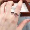 Anel Oval Laranja em Pó Pedra Principal Folha Floral Diamante Acentuado para Mulheres Luxo Leve Retro Banquete Diário Temperamento Joia Decorativa para Mãos Femininas