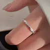 Novo Anel em Forma de Galho para Mulheres, Estilo Minimalista e Descolado, Design Único, Anel de Dedo Indicador Aberto em Papel Amassado, Empilhável Personalizável