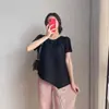 Top plisado Miyake para mujer~~Plisado irregular de manga corta con cuello redondo, holgado, aspecto adelgazante, longitud media, camiseta de nicho, fino, de verano
