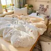 Nuevo juego de cuatro piezas jacquard teñido en hilo de alto peso, estilo simple y fresco, ropa de cama estilo princesa de lujo ligero