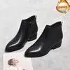 Botas de tornozelo baixas de bico fino versáteis estilo francês para o outono/inverno de 2026 para mulheres, botas Martin de couro macio com forro de lã, botas simples de couro macio para mulheres