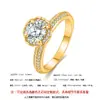 Anillo de Plata S925 con Moissanita de 1 Quilate de Venta Caliente Europea y Americana Transfronteriza Lujo Accesible Anillo de Cuatro Garras Suministro Directo de Fábrica