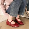 Sapatos Mary Jane de Bico Quadrado Estilo Francês Suaves com Rebites para Mulheres 2025 Primavera Novos Simples de Tira Única Sapatilhas