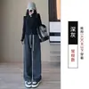 Pantalones de mujer de pierna ancha, holgados, a la moda y casuales, de cintura alta, con finas rayas, bolsillos y un diseño de pierna recta y fluido, hechos de terciopelo de algodón, para otoño e invierno 2026