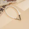 Correa de muñeca única de cuero PU nuevo, cordón para teléfono, cadena de mano colorida versátil de doble hebilla, accesorio de cadena para teléfono