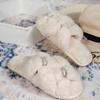Nuevas pantuflas de felpa transfronterizas para mujer, pantuflas de algodón cálidas para el hogar, pantuflas esponjosas de moda informal, fabricantes, suministro directo al por mayor