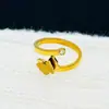 Collar de Mariposa de Acero de Titanio Estilo Corto para Mujer, No se Desvanece, Estilo Minimalista, Estilo Trendy Ins, Joyería Simple Elegante de Celebridad de Internet