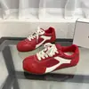 Zapatos de entrenamiento alemanes para aumentar la altura de personas bajas, zapatillas deportivas casuales, colores de bloque primavera 2026, zapatos para mujer, estilo nuevo, retro, versátiles, zapatos Forrest Gump