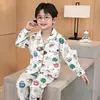 Pijama de seda de hielo para niños, manga larga larga de verano, cárdigan de solapa de dibujos animados, delgado, lindo, holgado, ropa de casa, se puede usar fuera