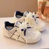 2026 Primavera/Verão Novo Estilo Tênis Casuais de Malha Brancos Confortáveis Sapatos de Treino de Ballet Confortáveis Transfronteiriço