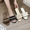 Sandalias Planas Antideslizantes Estilo Hada para Mujer, Nuevas de Verano 2025 Estilo Francés con Volantes de Perlas Slip-Ons