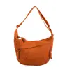 Bolsas de ombro lisas estilo francês para atacado, modernas e versáteis, com um toque de luxo, adequadas para estudantes e com grande capacidade e design crossbody.