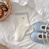 Meias Femininas de Meia-Cança Estilo Coreano Gatinho Desenho Animado Bordado para Primavera e Verão, Meias Longas Franzidas Femininas Estilo Japonês Respiráveis