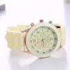 Relógios de Silicone Geneva em Estoque para Homens e Mulheres, Moda Coreana, Coloridos, de Gelatina, para Estudantes