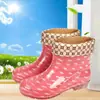 Tamanho 35-41 moda sapatos d'água femininos botas de chuva curtas de algodão botas de chuva estilo coreano sapatos de borracha antiderrapantes impermeáveis lavanderia inverno Post