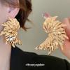 Aretes Metálicos Plisados Transfronterizos Europeos y Americanos Niche Aretes de Diseño Único Exagerados Aretes de Moda Trendy para Mujer Venta al por Mayor
