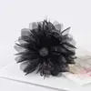 Pinza para el Cabello de Moda de Nicho con Perlas, Plumas y Pétalos de Peonía, Pinza de Mordida Tiburón para el Cabello, Cabello de Sensación de Alta Gama