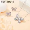 Collar Colgante de Mariposa y Juego de Pendientes, Acero de Titanio, Chapado en Oro, Chapado en Plata, Joyería de Lujo Nicho para Mujer, Cadena para Clavícula