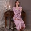 Pijama sexy feminino de seda gelada estilo francês com bojo de seda manga comprida estilo princesa camisola vestido longo puro desejo roupas para casa transfronteiriças
