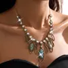 Conjunto de colar e brincos geométricos cravejados de diamantes em estilo vintage, versátil, moderno, corrente delicada para o colo, luxo leve, joias de alta qualidade para mulheres