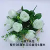Flores artificiales de plástico, flores falsas, flores para sala de estar, rosas, girasoles, ramos hechos a mano, estilos nuevos, accesorios de baile, venta al por mayor de fábrica