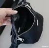 Bolsa de Pecho para Hombre 2024 Bolsa de Nailon Conveniente Simple Espacio Grande
