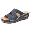 2026 Chanclas para Mujer Tacón de Cuña Boca de Pez Suela Gruesa Calzado de Comercio Exterior Talla Grande Chanclas Multicolores para Mujer Nuevo Estilo de Comercio Exterior para Mujer