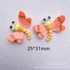 Accesorios de Resina de Dibujos Animados DIY Mariposa Simulada Abeja Insecto Pegamento de Crema Colgante Casero Pasador Cuerda para el Cabello Hebilla de Zapato Material
