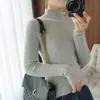 Suéter de Lana Pura de Cuello Medio para Mujer, Color Sólido, Suéter de Rayas Verticales, Suéter de Punto Color Sólido Adelgazante, Camiseta Básica de Temperamento Simple, Otoño