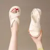 Sandalias Romanas Planas de Venta Caliente para Mujer 2026 Verano Nuevas Versátiles Transpirables Casuales Cómodas Suela Suave Correa en el Pie Zapatos de Playa