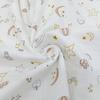 Fabricantes de tejidos estampados de algodón peinado Spot 32s, tejido de punto de algodón puro, gasa estampada para camisetas de ocio de primavera y verano.