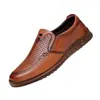 Zapatos casuales de nuevo estilo con suela de piel de vaca y parte superior de cuero, zapatos casuales de cuero para hombre sin cordones con suela suave y parte superior suave, sandalias transpirables