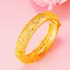 Pulseira de Fivela Vazada Dourada Latão Novo Estilo Ouro de Areia Vietnamita para Mulheres, Joias de Casamento Vintage Atacado