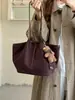 Bolsa tote grande plissada retrô de outono e inverno para mulheres, nova bolsa tote versátil para o dia a dia 2026, bolsa de ombro em camurça fosca, bolsa de axila