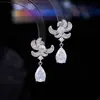 Déjame Brillar con la Misma Serie de Pendientes de Zirconia Gota de Agua, Lujo Accesible y Vestido de Novia de Gama Alta, Vestido de Novia, Pendientes Elegantes de Nicho