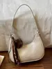 Yuezi 2026 Otoño/Invierno Nuevo Bolso Simple Elegante Forma de Empanadilla Lunar Bolso de Hombro Único Bolso de Axila Bolso de Mano Simple de Moda para el Viaje