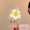 ¡Atardecer Naranja! ¡Pinza para el cabello de Flor de Plumeria Naranja Dulce para Mujer! Nuevo Accesorio de Pinza Lateral Estilo Vacaciones en la Costa