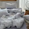 Conjunto de cuatro piezas de algodón tejido floral fresco y delicado, suave y acogedor para dormir sin nada, funda de edredón, sábana, juego de ropa de cama de tres piezas para dormitorio de estudiante